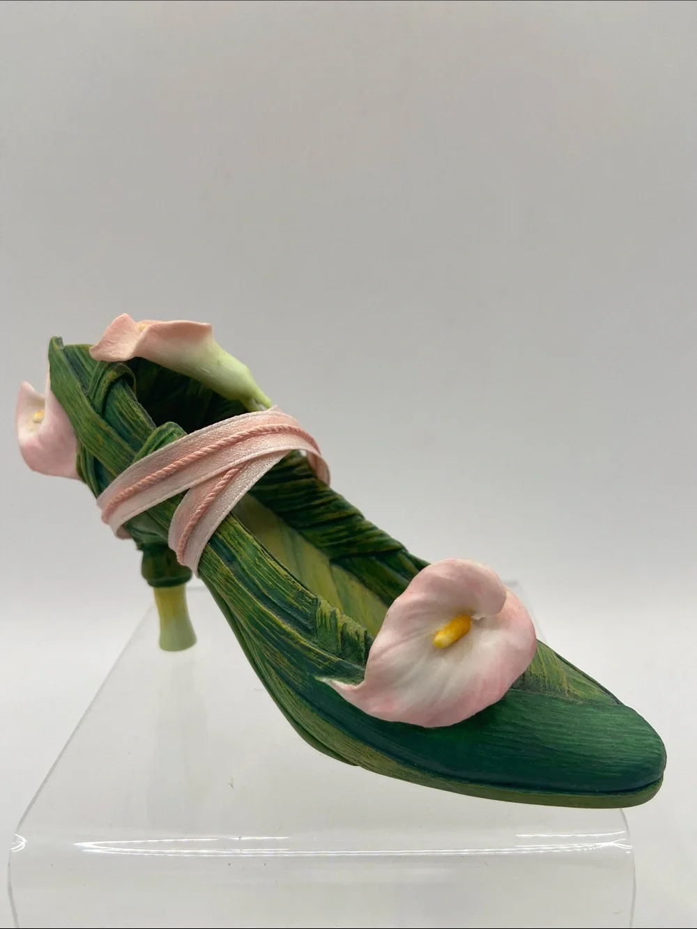 Just The Right Shoe by Raine Calla Lily Miniature Shoe Figurine Collectible